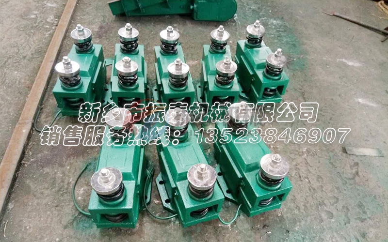 電磁式倉壁振打器 電磁式倉壁振打器